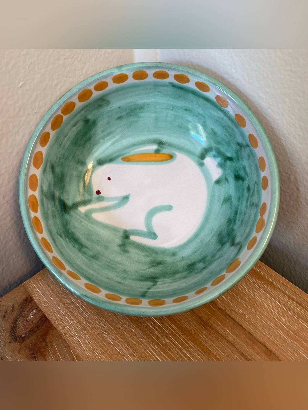 Solimene Vietri Small Rabbit Chasing Carrot Hand Painted Bowl Made In Italy.